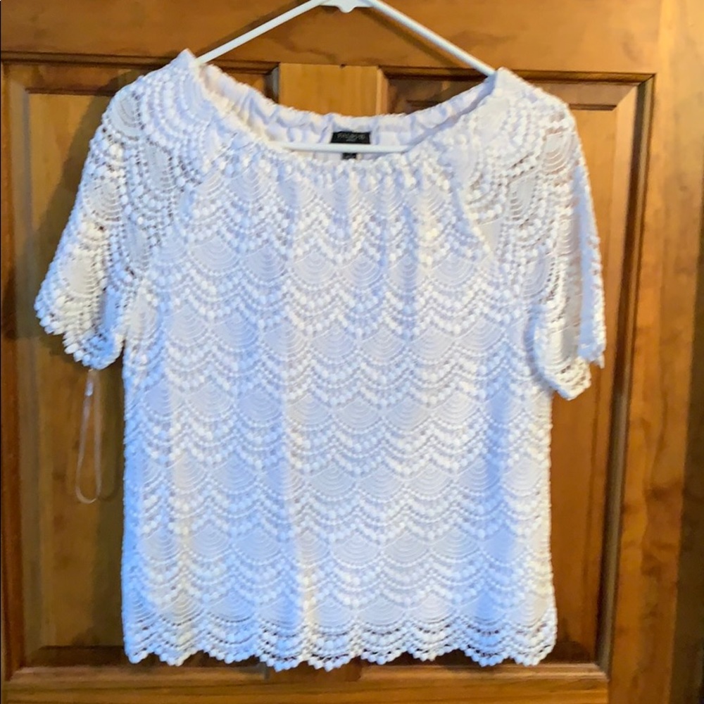 ❤️Talbots med white lace off shoulder top